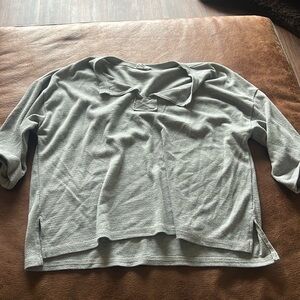 Grey top